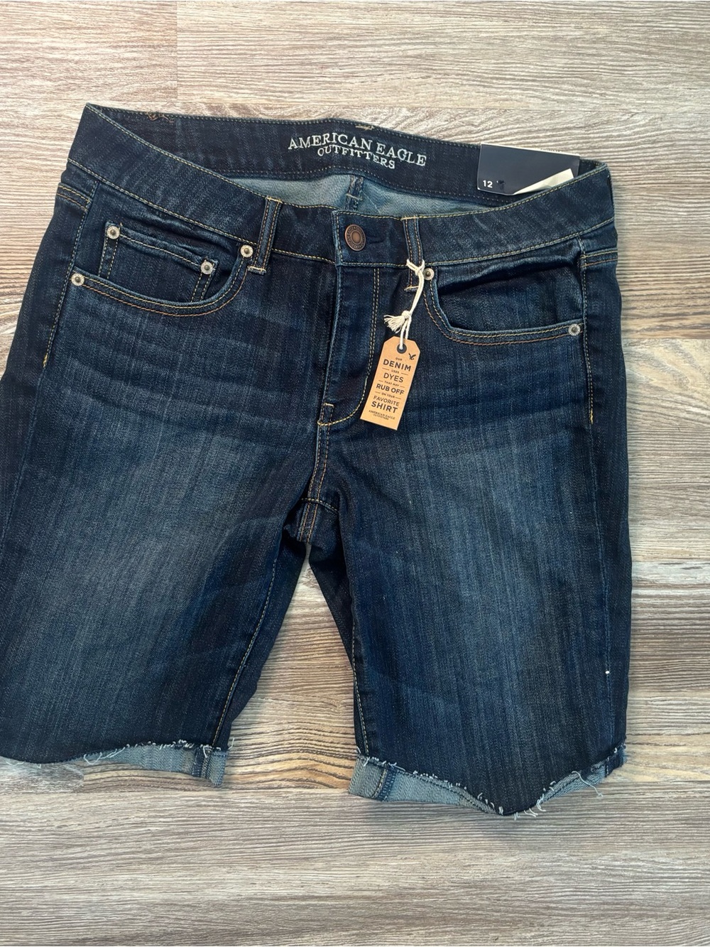 NWT American Eagle 12 Skinny Bermuda Shorts